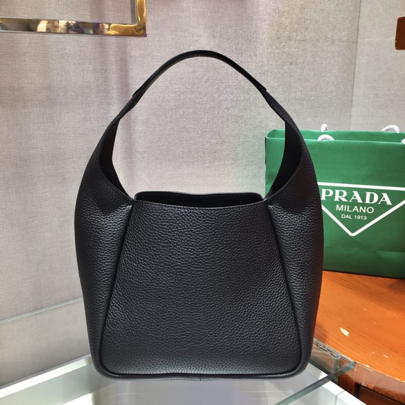 Pra*a bucket bags